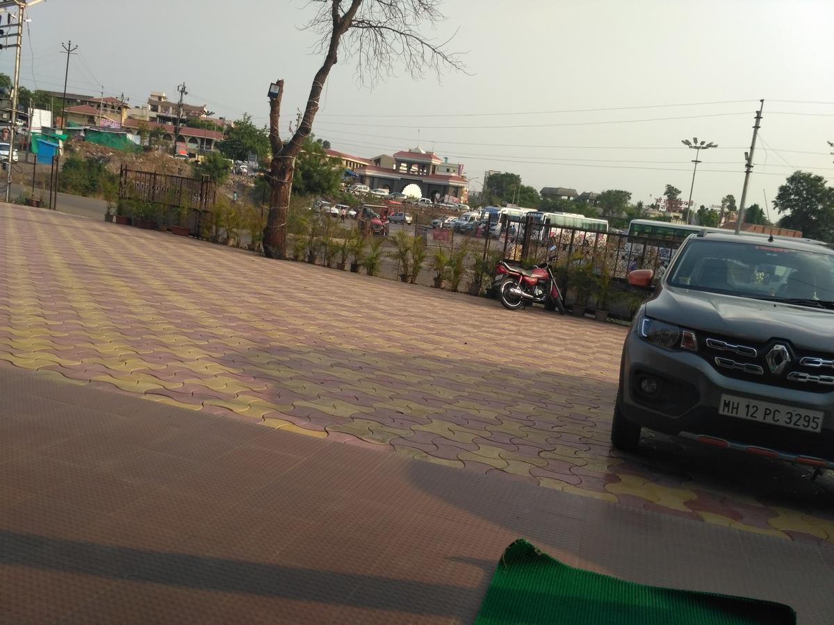 Hotel Morya Garden Ranjangaon Ranjangaon Ganpati Buitenkant foto