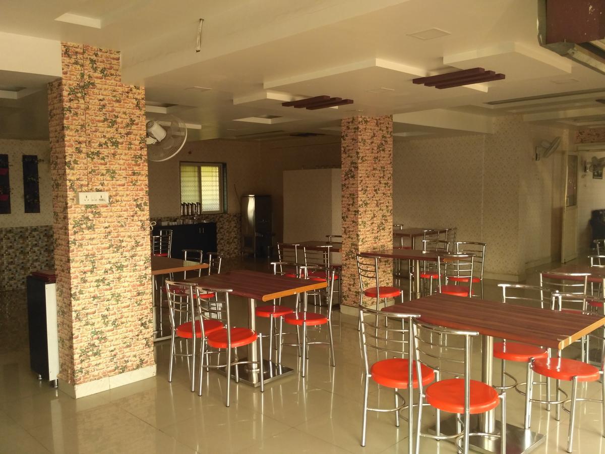 Hotel Morya Garden Ranjangaon Ranjangaon Ganpati Buitenkant foto